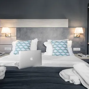 Meliton & By The Otel