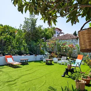 Гостевой дом Pela Veranda Exquisite